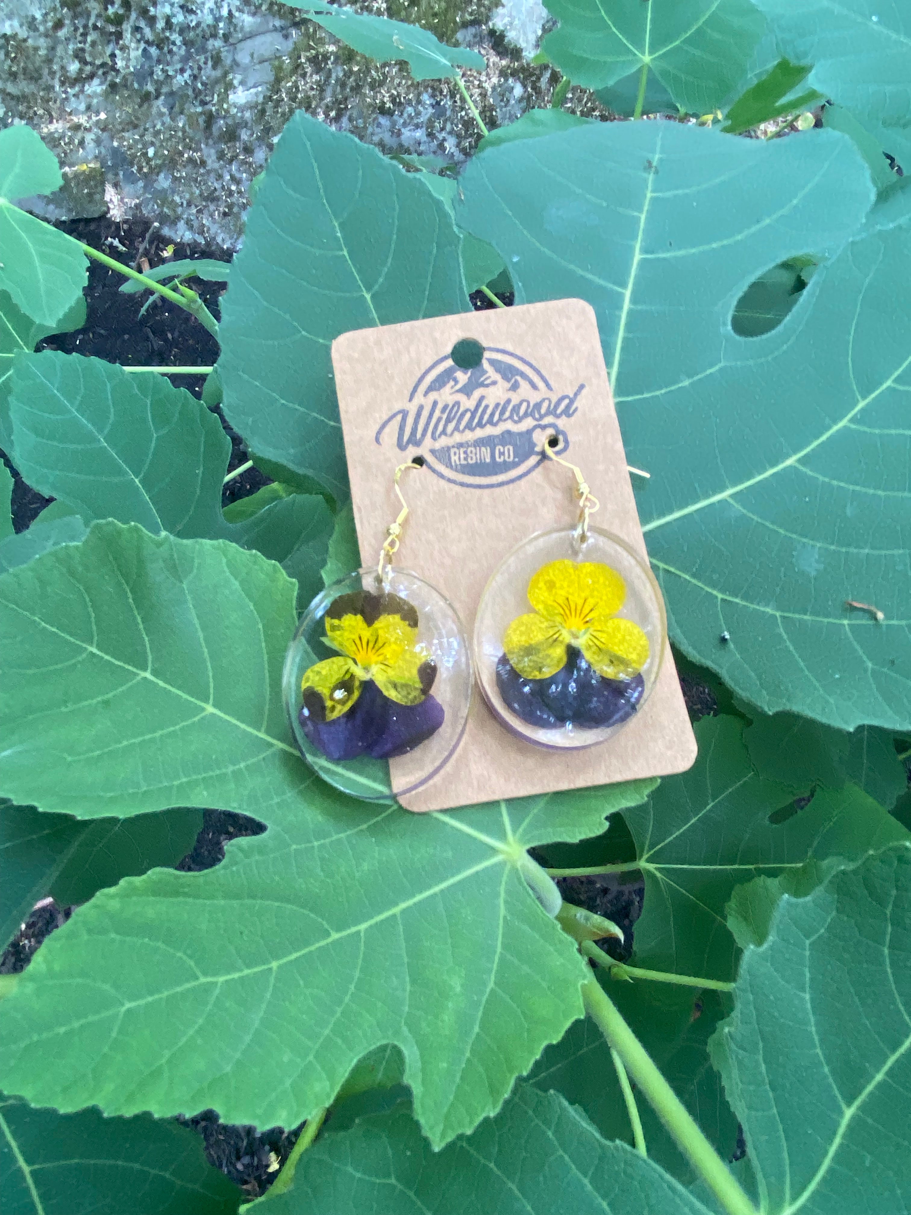 Pressed flower earrings